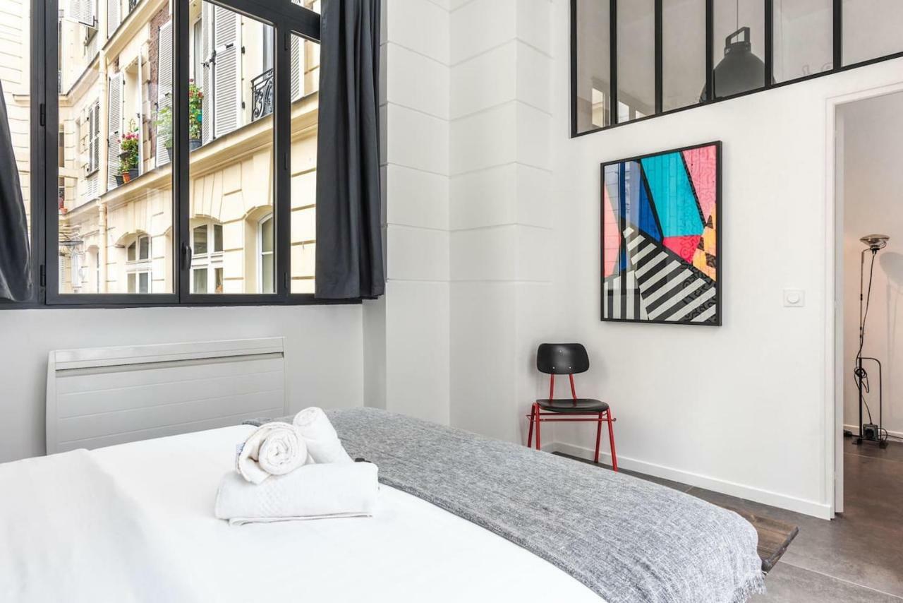 Outstanding Artist Loft - Between Marais&canal Apartment *